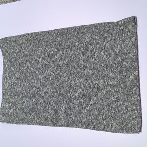 Express stretch pencil skirt Size XS Gray sweater material